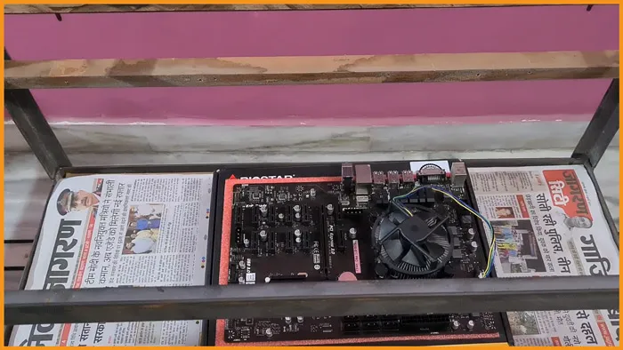 How to build GPU Mining Rig 20 motherboard placed in mining rig frame