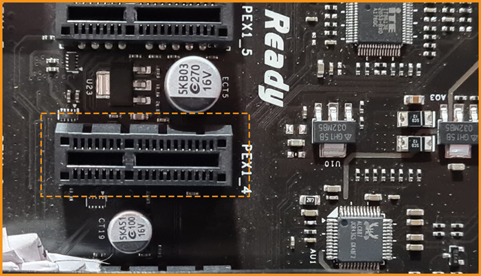 mini PCIe slot on motherboard